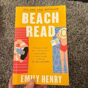 Beach Read by Emily Henry